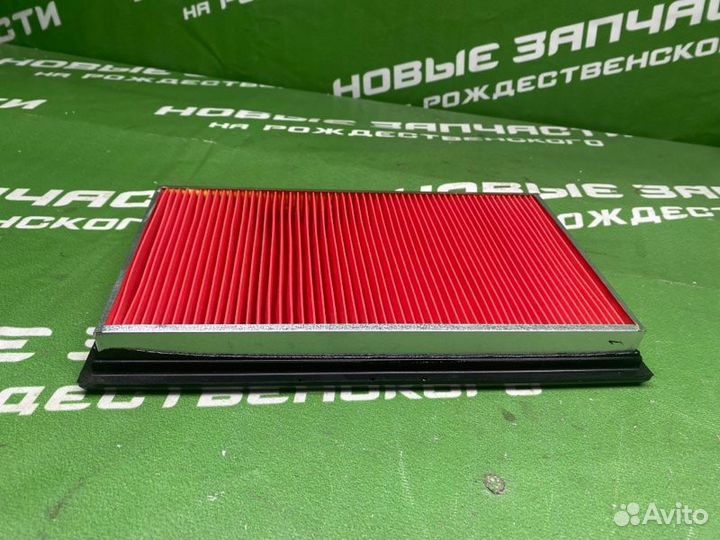 Воздушный фильтр двигателя Nissan Almera N16 2004