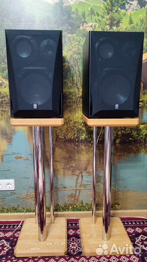Стойки для полочной акустики
