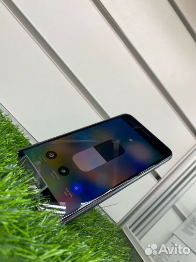 iPhone 8 Plus, 64 ГБ