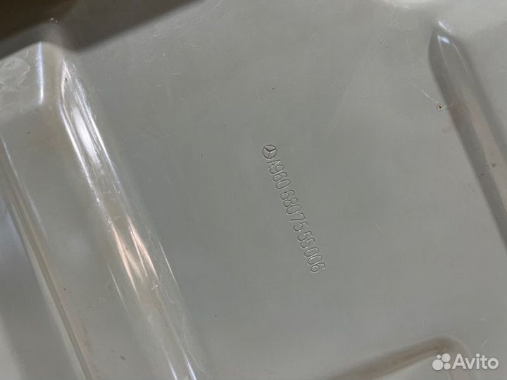 Консольный кронштейн Mercedes Actros