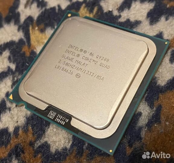 Процессор Intel Core 2 Quad Q9300