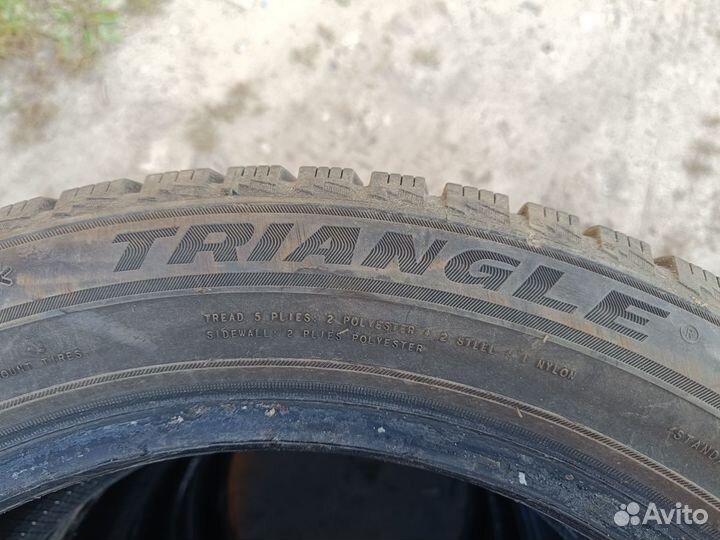 Triangle Snowlink TWT02 215/50 R17 95