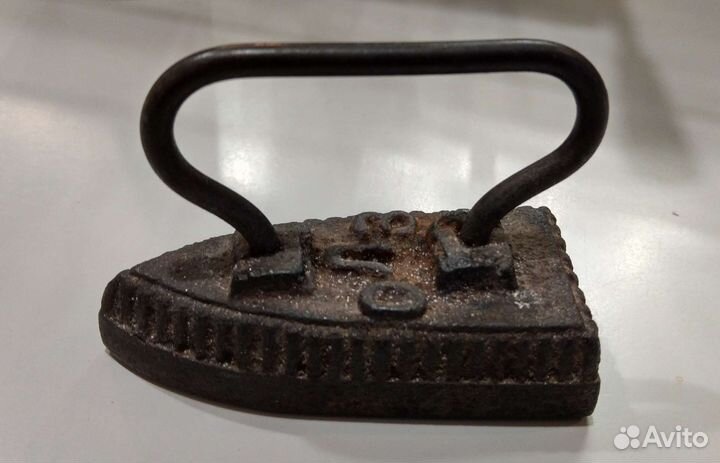 Манжетный утюг с клеймом олз