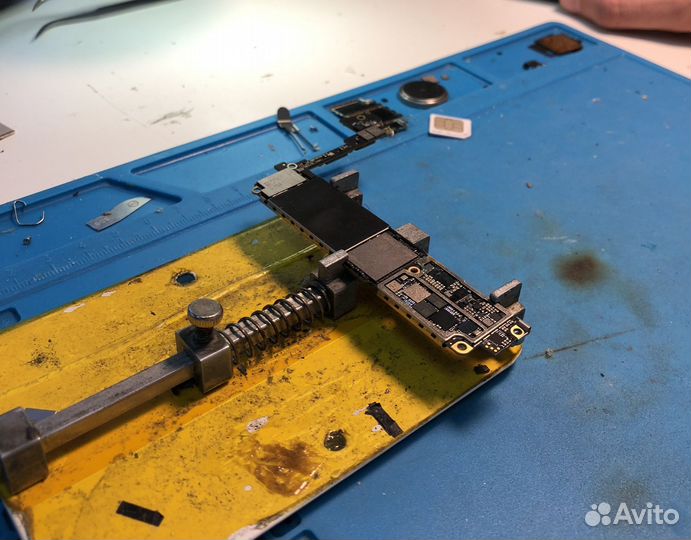 Ремонт iPhone 14/13/12/11/Pro/Max/XS/X/XR/8/7/6