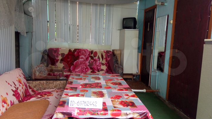 Дом 28 м² на участке 3 сот.