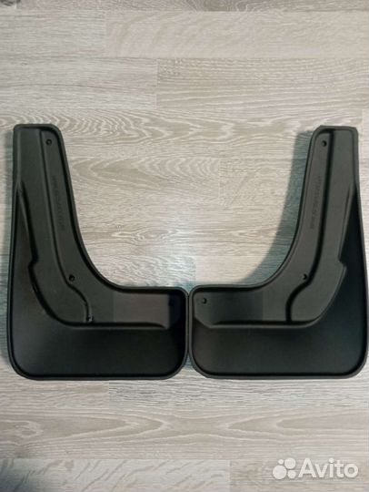 Polo брызговики задние