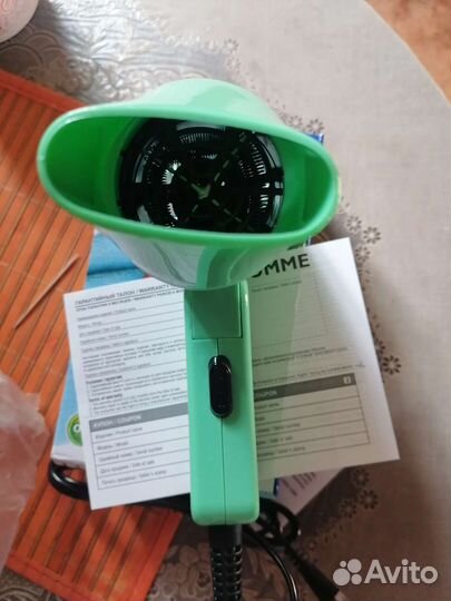 Новый фен складной в коробке,1200 Вт