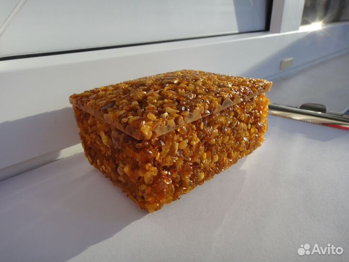 Янтарная шкатулка