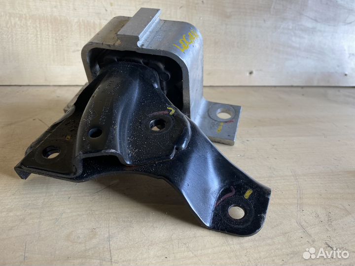 Опора двигателя renault logan