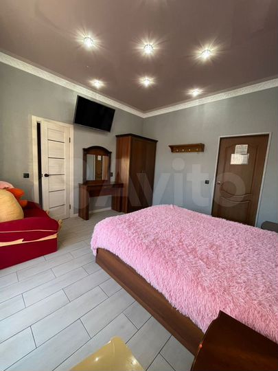 Комната 16 м² в 3-к., 2/2 эт.