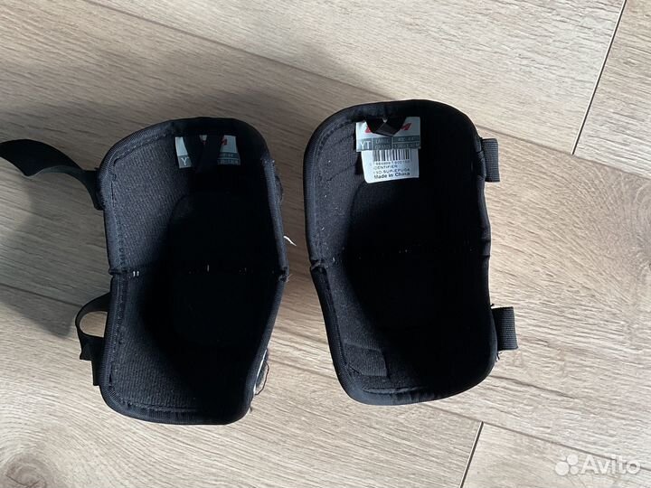 Налокотники хоккейные детские CCM