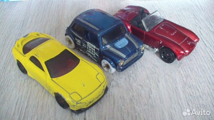 Hot wheels машинки