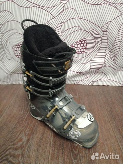 Лыжные ботинки горные лыжи