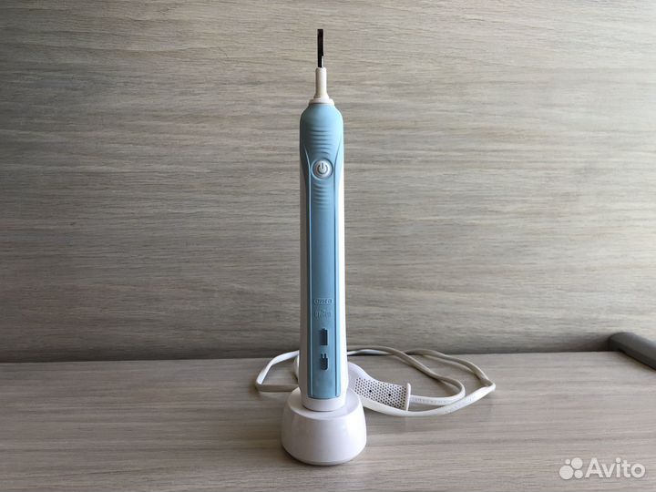 Зубная щетка oral b