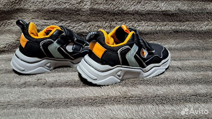 Кроссовки на мальчика 28 размер