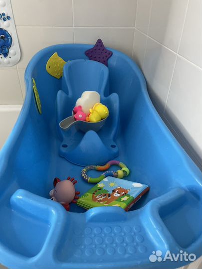 Ванночка для купания с горкой