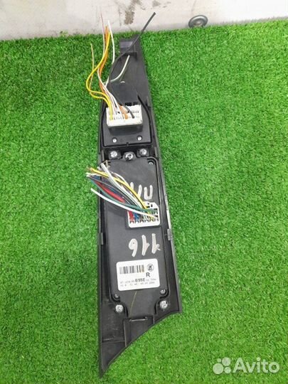 Блок управления стеклоподъемниками передний правый