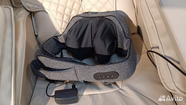 Массажер для плеч и шеи