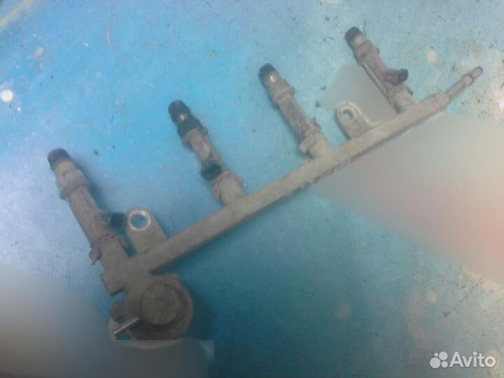 Рейка топливная (рампа) Chevrolet Lanos 2004