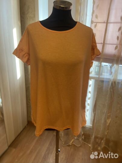 Футболка женская летняя б у мало