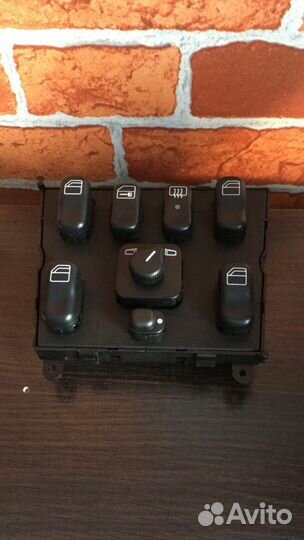 Блок кнопок стеклоподъемников Mercedes W163