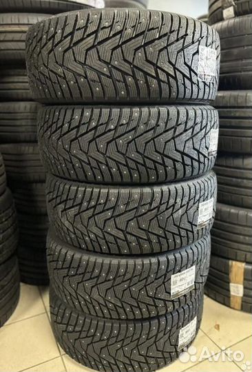 Hankook Winter i'Pike X W429A 255/45 R20 105T