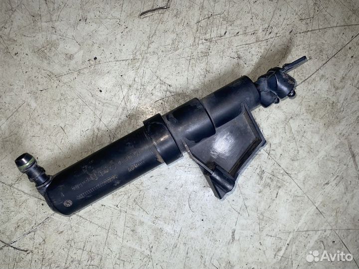 Форсунка омывателя фар левая 30699012 Volvo V50 S4