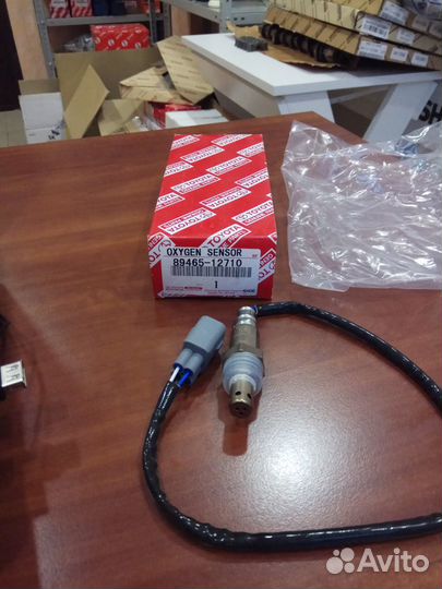 Датчик кислородный Toyota Matrix 1zzfe 89465-12710