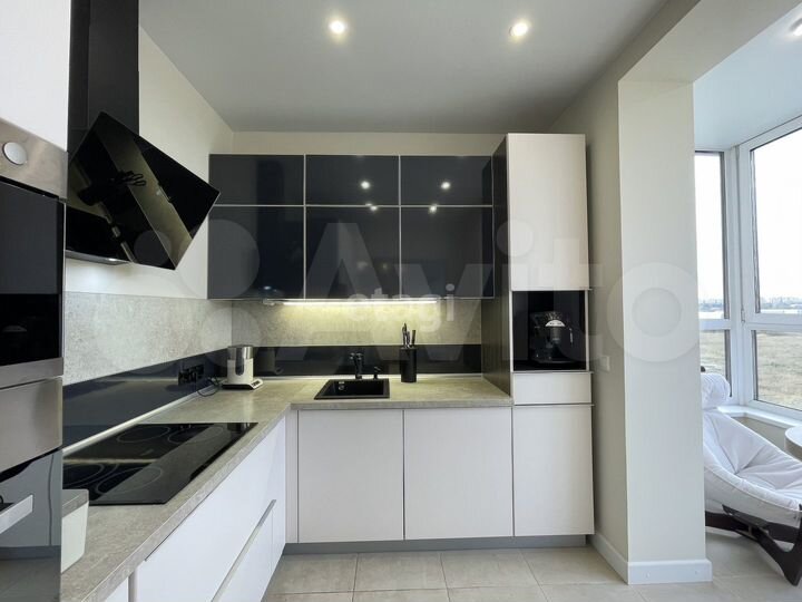 3-к. квартира, 90 м², 4/4 эт.