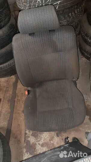 Сиденье Volkswagen Passat B3 Седан