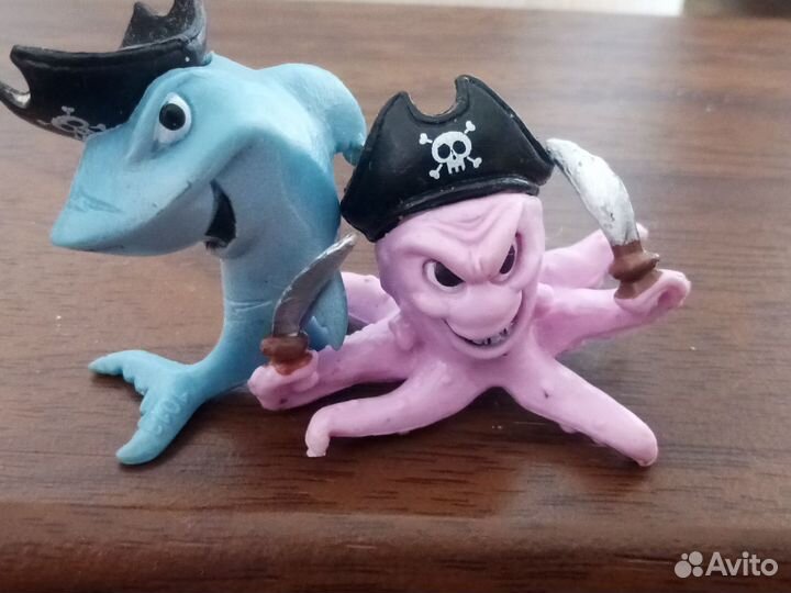 2шт фигурки пираты из киндер сюрприза