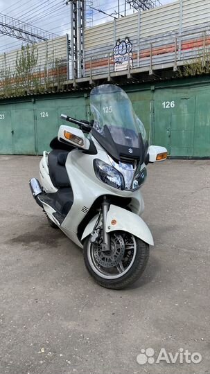 Suzuki Burgman SkyWave 650