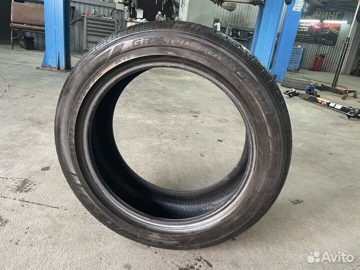 GrandTour Fighter 320 Eco 235/55 R19 105