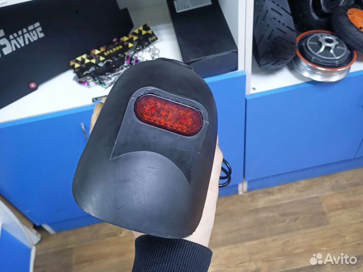 Заднее Крылосо стопом kugoo m3 pro