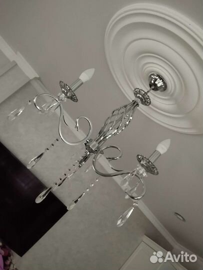 Люстра новая