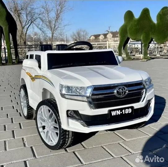 Электромобиль детский машина Toyota Land Cruiser 2