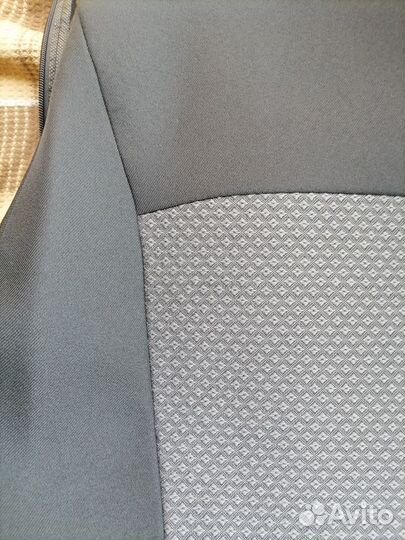 Чехлы на Рено Логан с 18года без пб