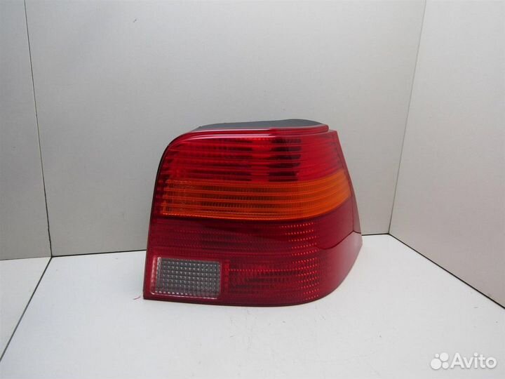 Фонарь задний правый VW Golf IV \Bora 1997-2005