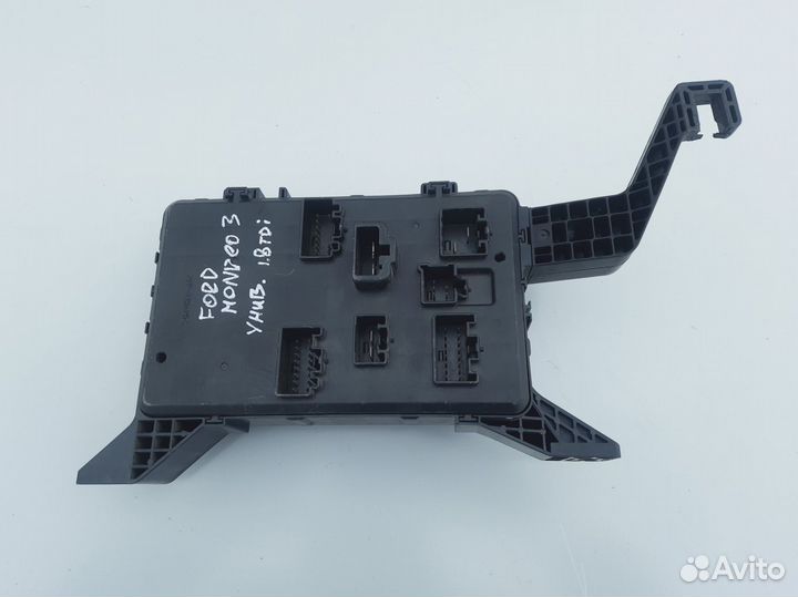 Блок предохранителей Ford Mondeo 3