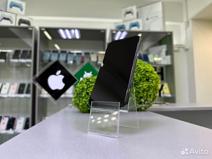 iPhone X, 64 ГБ
