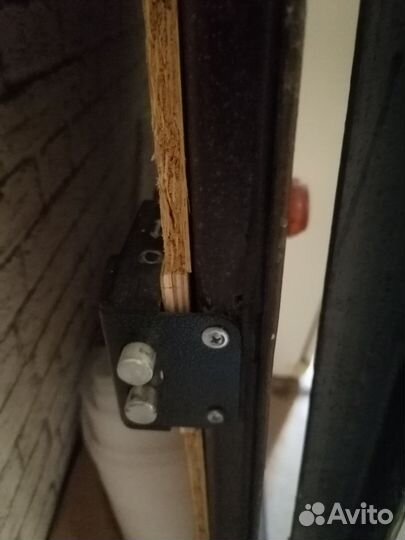 Дверь входная металлическая бу