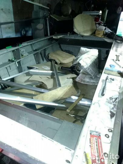 Лодка катер Прогресс с документами