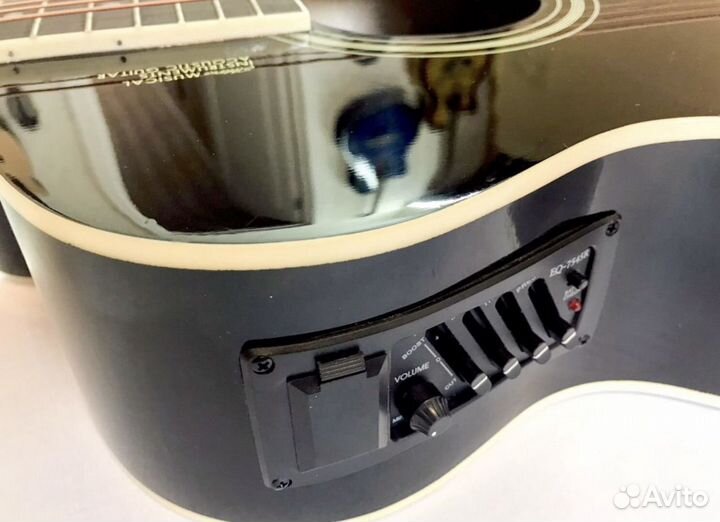 Гитара электроакустическая