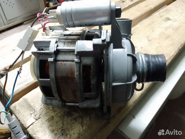 Мотор (двигатель, помпа)