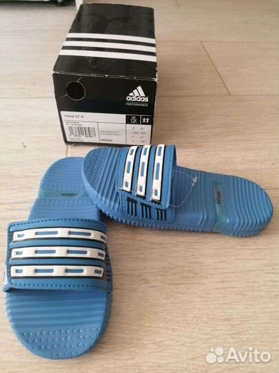 Шлепанцы adidas