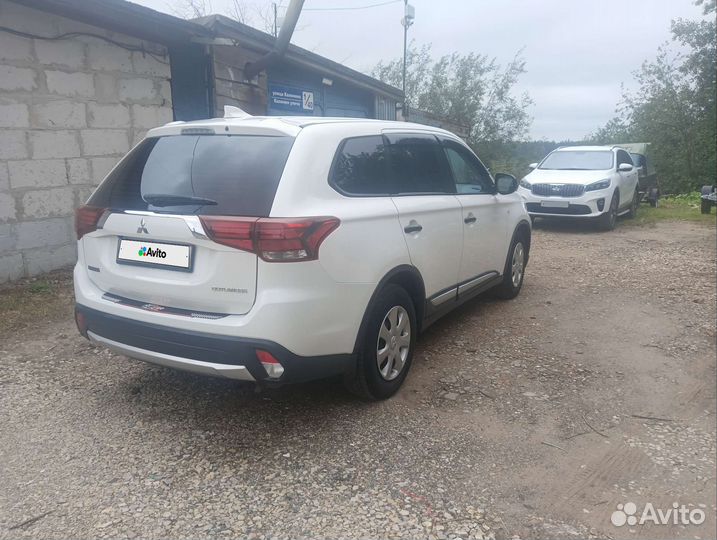 Mitsubishi Outlander 2.0 CVT, 2018, 138 000 км