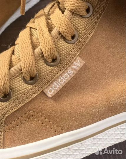 Adidas высокие кеды с мехом 36