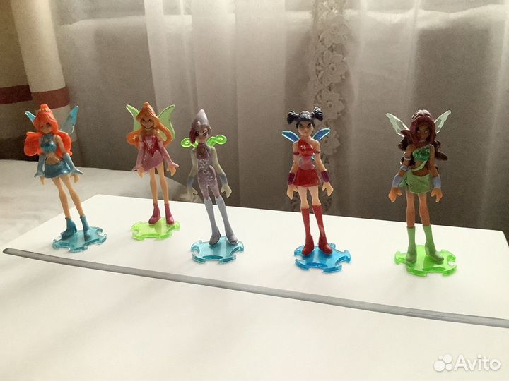 Игрушки из киндеров разных коллекций