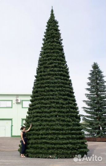 Ель искусственная уличная не бу