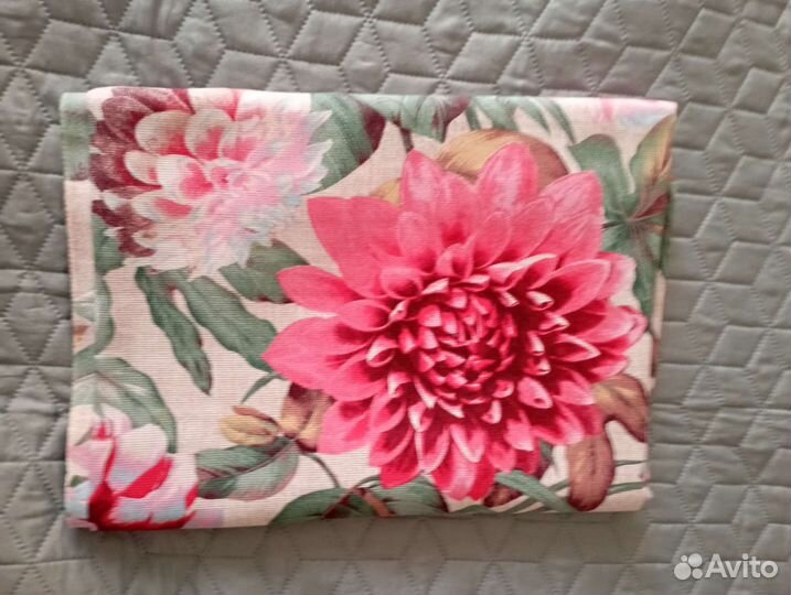 Скатерть льняная с салфетками